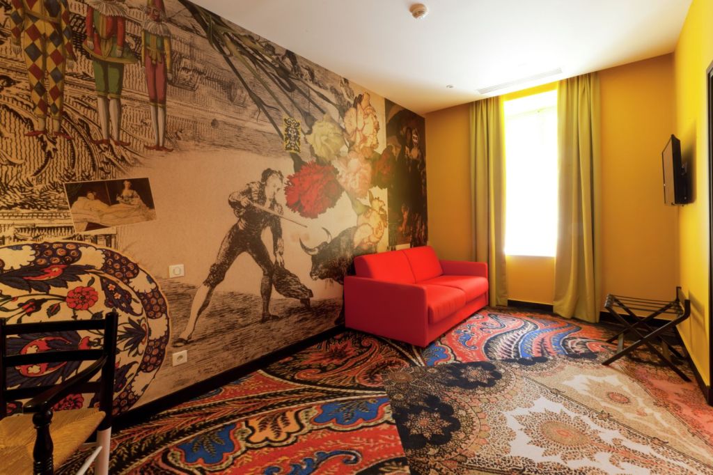 Ege Carpets in cooperation with Mr. Christian Lacroix Hôtel Jules César