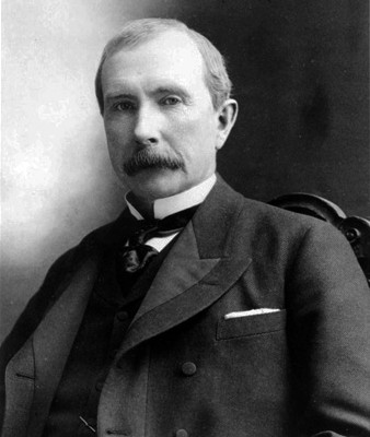 John_D._Rockefeller_1885-338x400